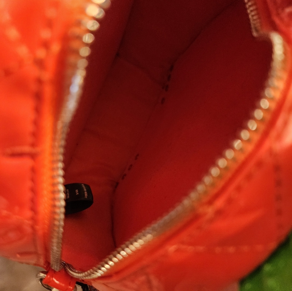 Dolls Kill Pineapple Shaped Crossbody Bag - Picture 5 of 5